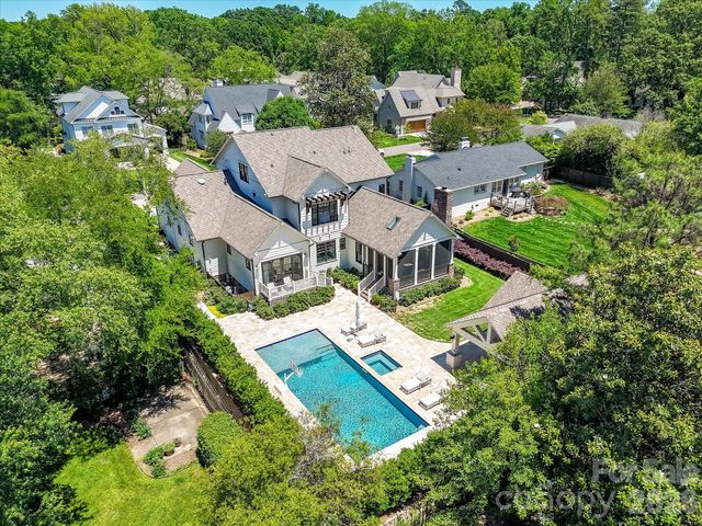 221 Anthony Circle, Charlotte, NC 28211
