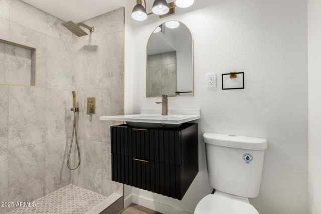 3426 W GLENN Drive, Phoenix, AZ 85051