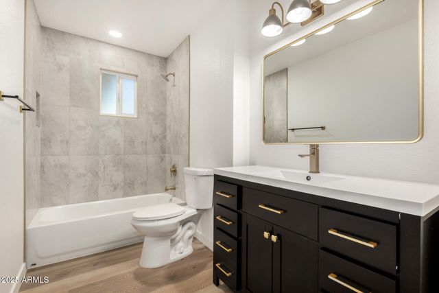 3426 W GLENN Drive, Phoenix, AZ 85051