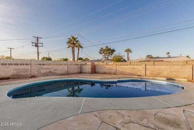 3426 W GLENN Drive, Phoenix, AZ 85051