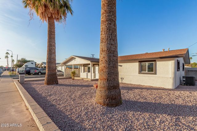3426 W GLENN Drive, Phoenix, AZ 85051