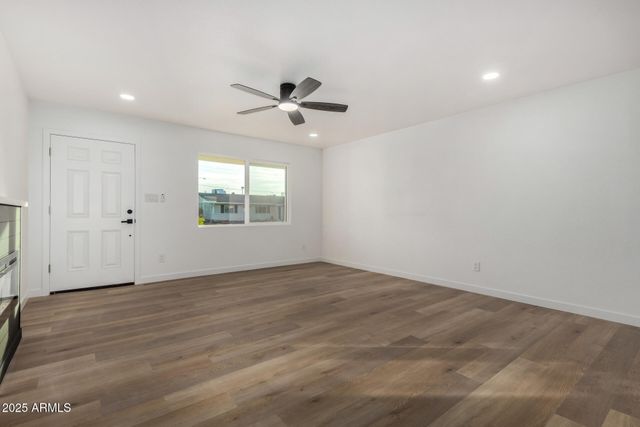 3426 W GLENN Drive, Phoenix, AZ 85051