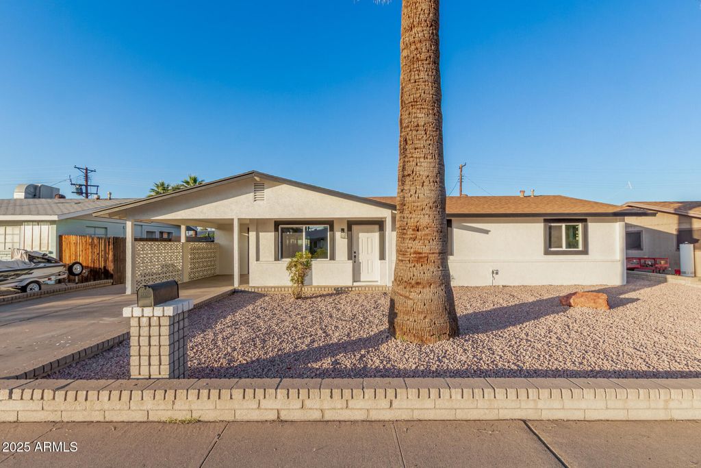 3426 W GLENN Drive, Phoenix, AZ 85051