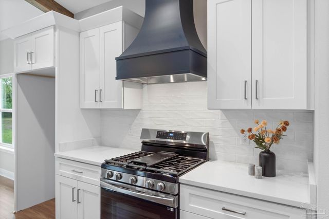 7848 Tippin Ave, Pensacola, FL 32504