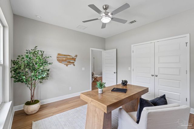 7848 Tippin Ave, Pensacola, FL 32504