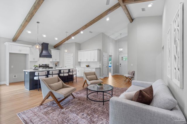 7848 Tippin Ave, Pensacola, FL 32504