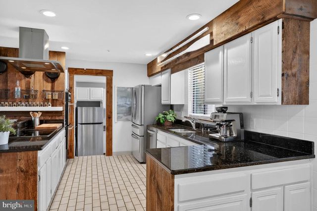 959 MORGAN DR, Arnold, MD 21012