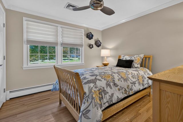 41 Fox Run, Tewksbury, MA 01876