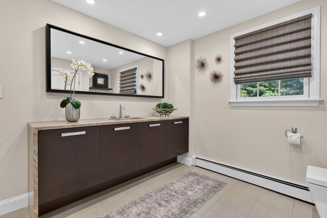 41 Fox Run, Tewksbury, MA 01876