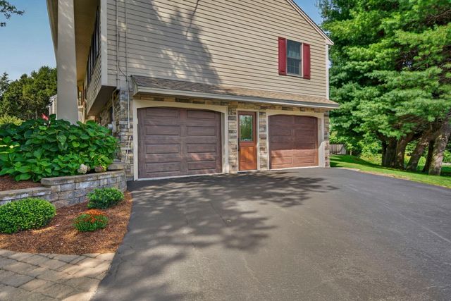 41 Fox Run, Tewksbury, MA 01876