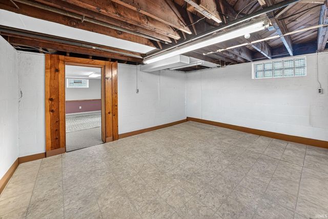 523 W 16th Street, Mishawaka, IN 46544