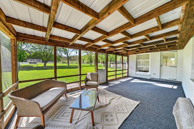 523 W 16th Street, Mishawaka, IN 46544
