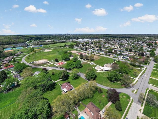 523 W 16th Street, Mishawaka, IN 46544
