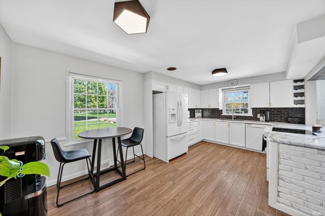523 W 16th Street, Mishawaka, IN 46544
