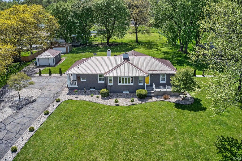 523 W 16th Street, Mishawaka, IN 46544