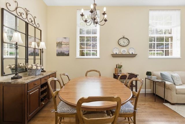 65 Glen Rd H1, Brookline, MA 02445