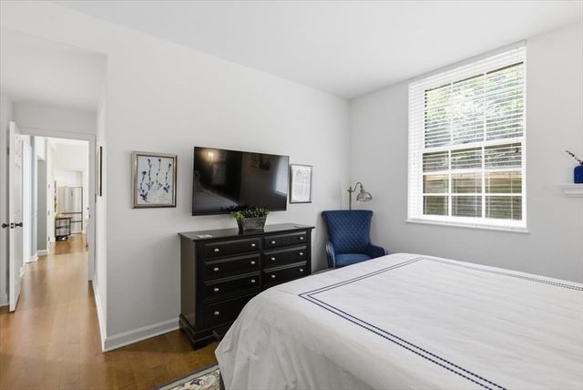 65 Glen Rd H1, Brookline, MA 02445