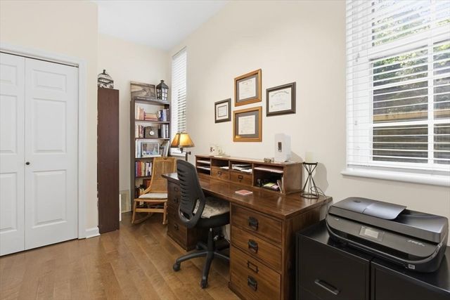 65 Glen Rd H1, Brookline, MA 02445