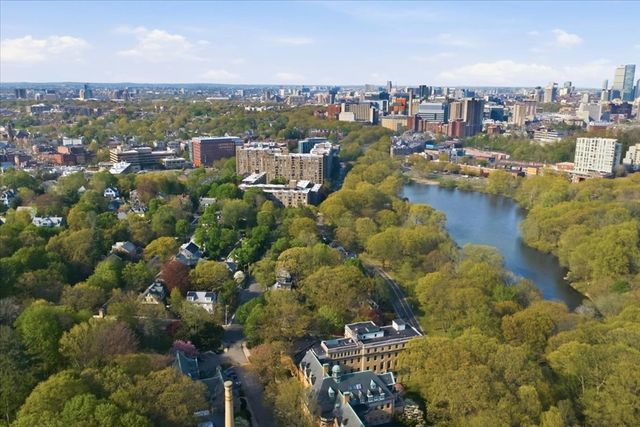 65 Glen Rd H1, Brookline, MA 02445