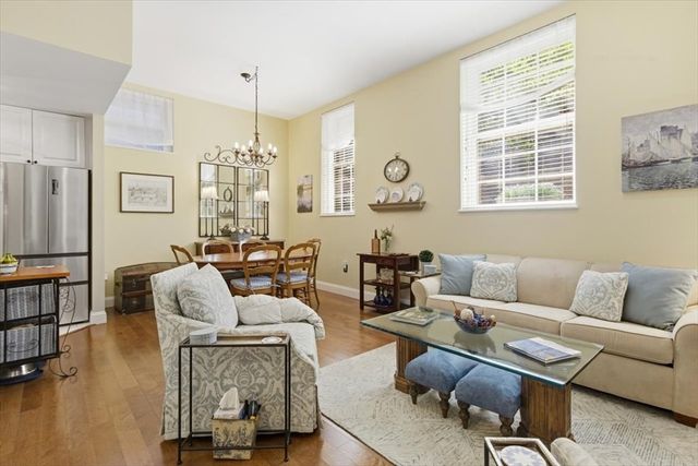 65 Glen Rd H1, Brookline, MA 02445