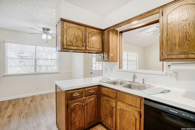 103 Da Gama, Universal City, TX 78148