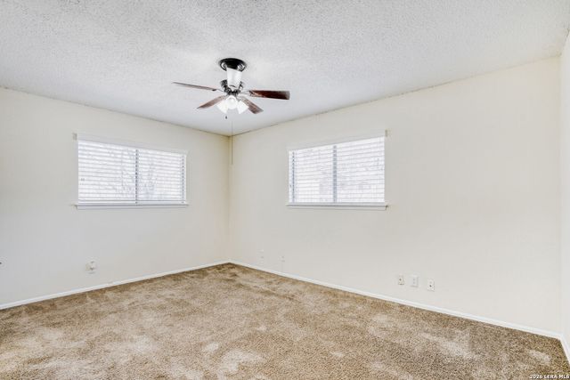 103 Da Gama, Universal City, TX 78148