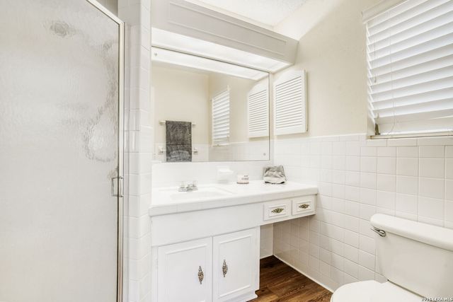 103 Da Gama, Universal City, TX 78148