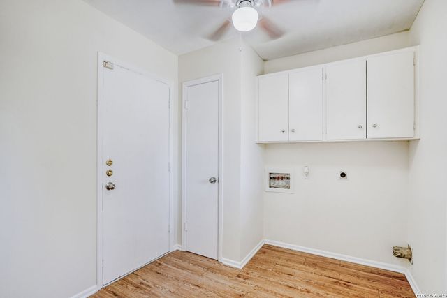 103 Da Gama, Universal City, TX 78148