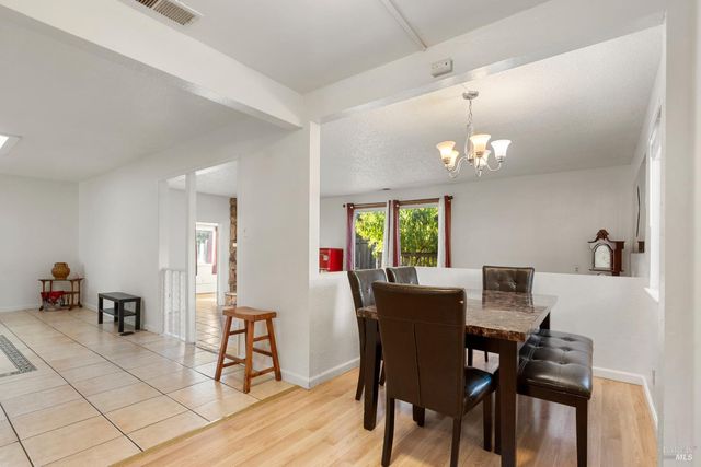 240 W Carolyn Dr, American Canyon, CA 94503