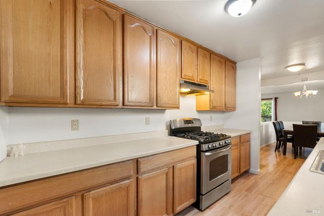 240 W Carolyn Dr, American Canyon, CA 94503