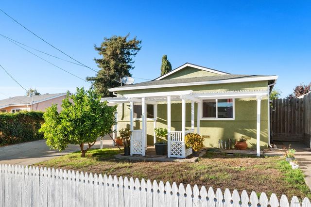 240 W Carolyn Dr, American Canyon, CA 94503