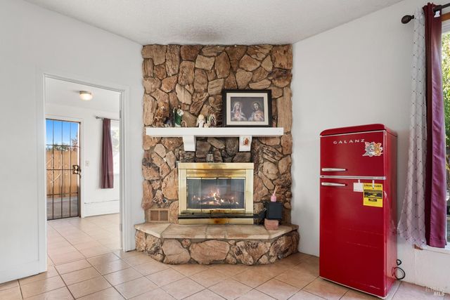 240 W Carolyn Dr, American Canyon, CA 94503