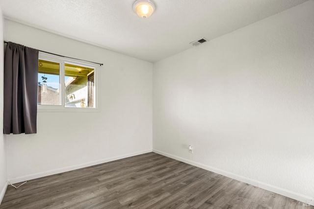 240 W Carolyn Dr, American Canyon, CA 94503