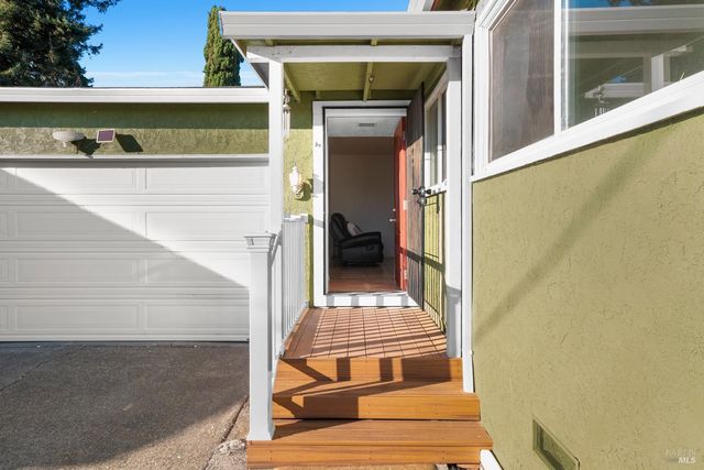 240 W Carolyn Dr, American Canyon, CA 94503