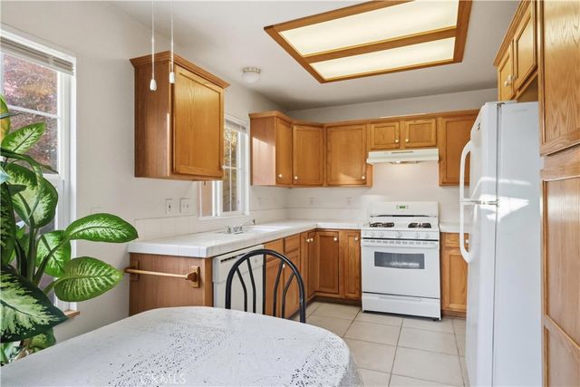 19020 Stoddard Way, Apple Valley, CA 92308