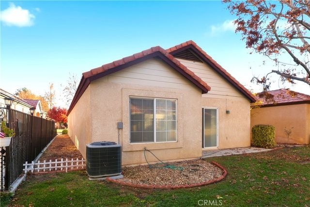 19020 Stoddard Way, Apple Valley, CA 92308