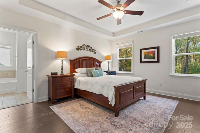 8015 Frances Haven Drive, Harrisburg, NC 28075