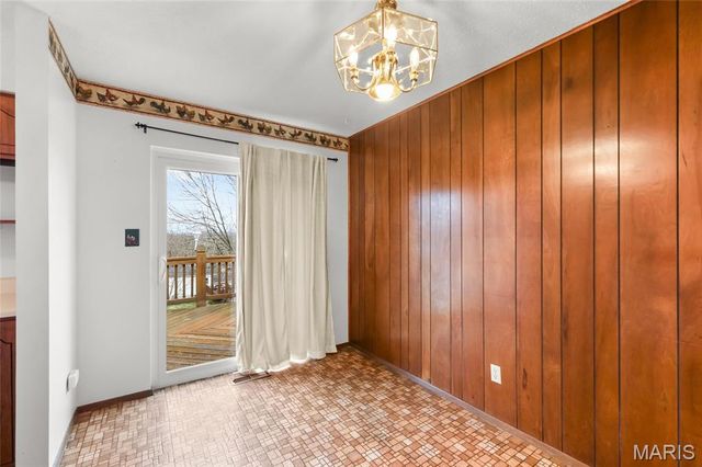 5416 Cherryview Lane, St Louis, MO 63128