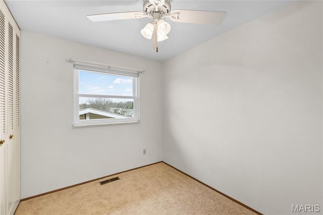 5416 Cherryview Lane, St Louis, MO 63128