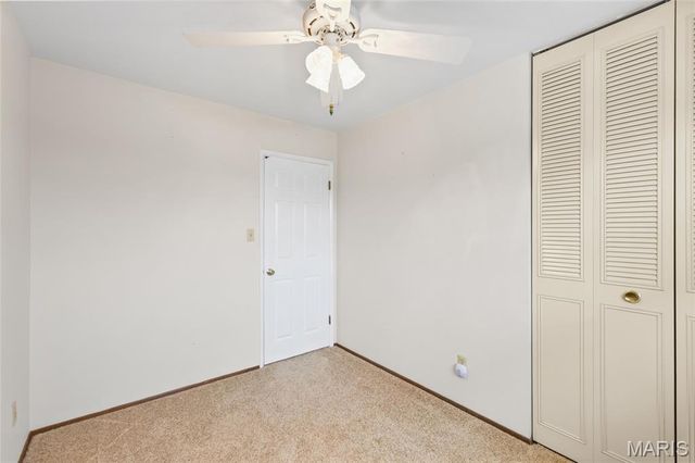 5416 Cherryview Lane, St Louis, MO 63128