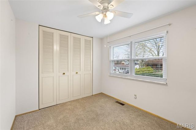 5416 Cherryview Lane, St Louis, MO 63128