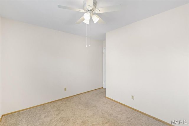 5416 Cherryview Lane, St Louis, MO 63128