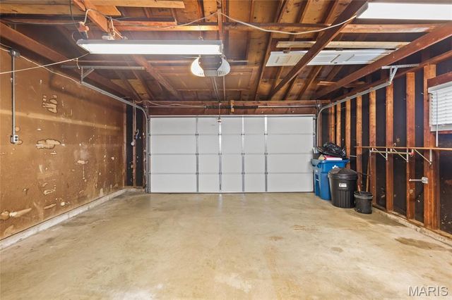 5416 Cherryview Lane, St Louis, MO 63128