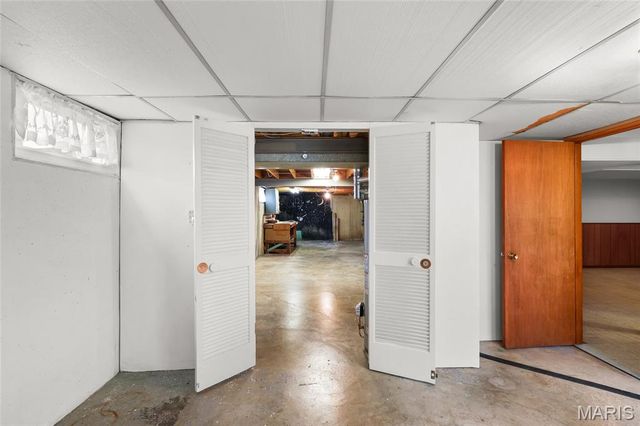 5416 Cherryview Lane, St Louis, MO 63128