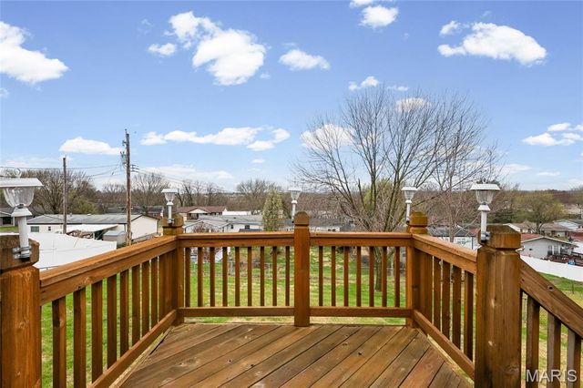 5416 Cherryview Lane, St Louis, MO 63128