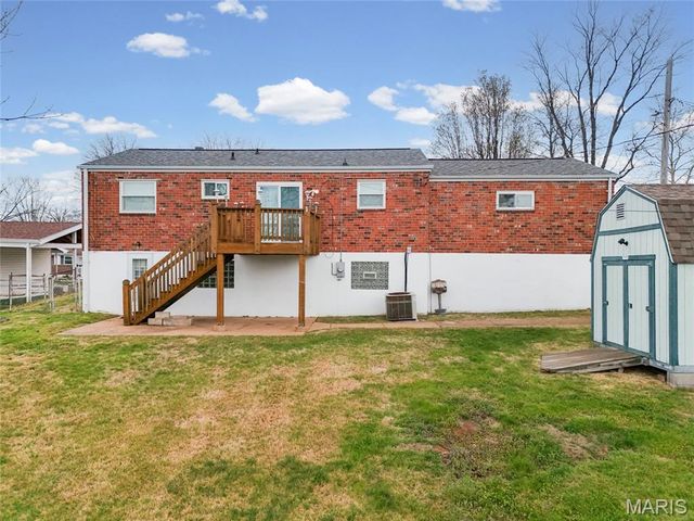 5416 Cherryview Lane, St Louis, MO 63128