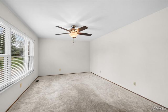 5416 Cherryview Lane, St Louis, MO 63128