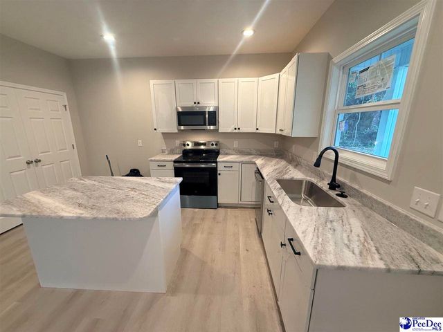 209 LAMAR ST, Hartsville, SC 29550