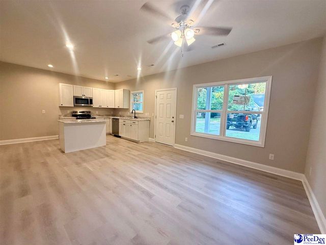 209 LAMAR ST, Hartsville, SC 29550