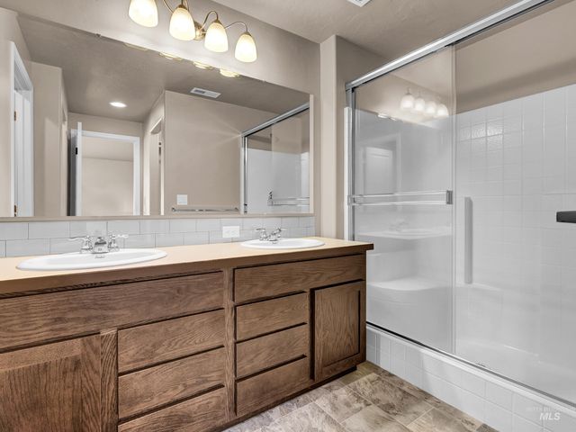 5520 Boomerang Way, Caldwell, ID 83607